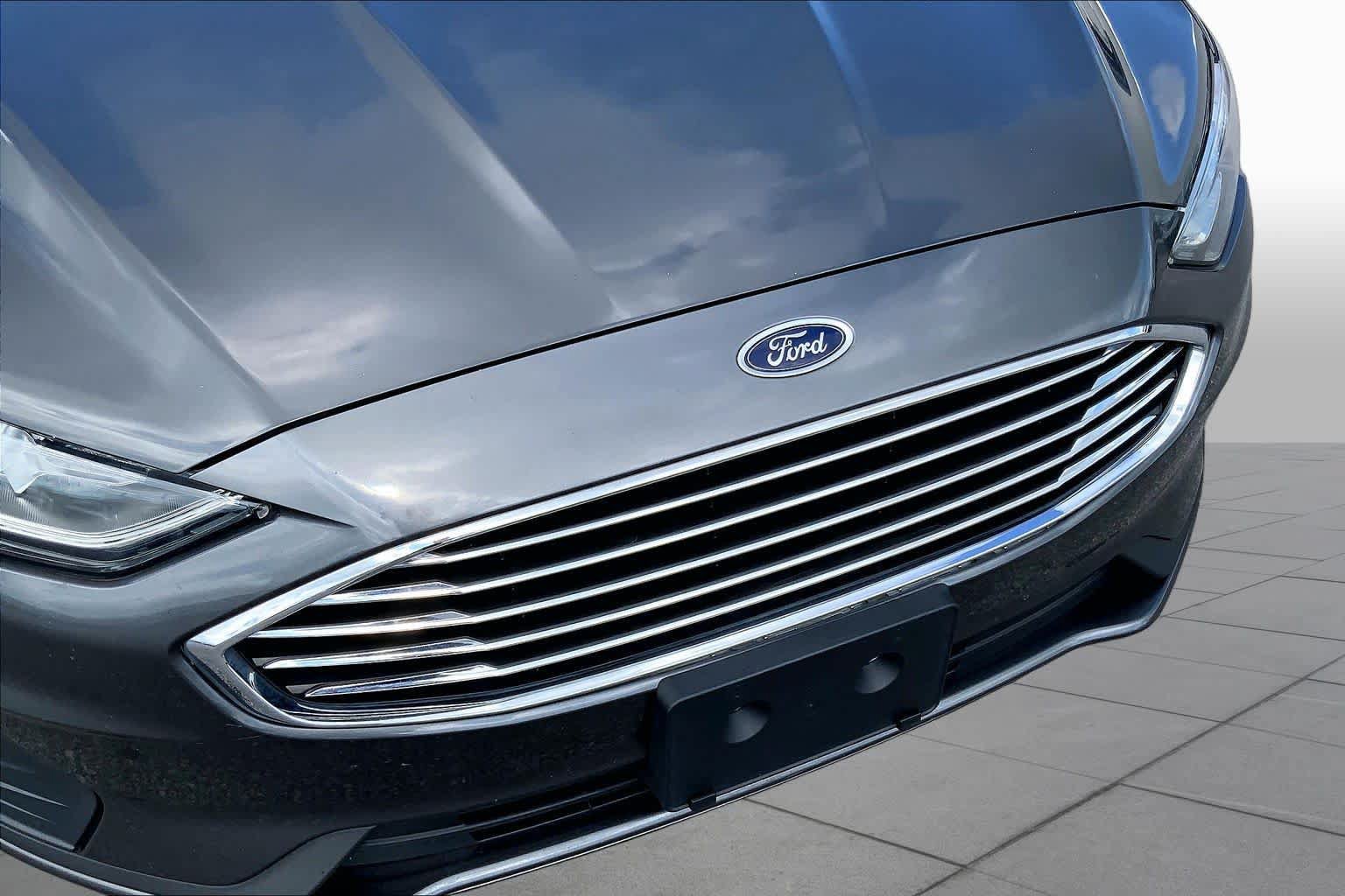 Certified 2019 Ford Fusion SE FWD image 29
