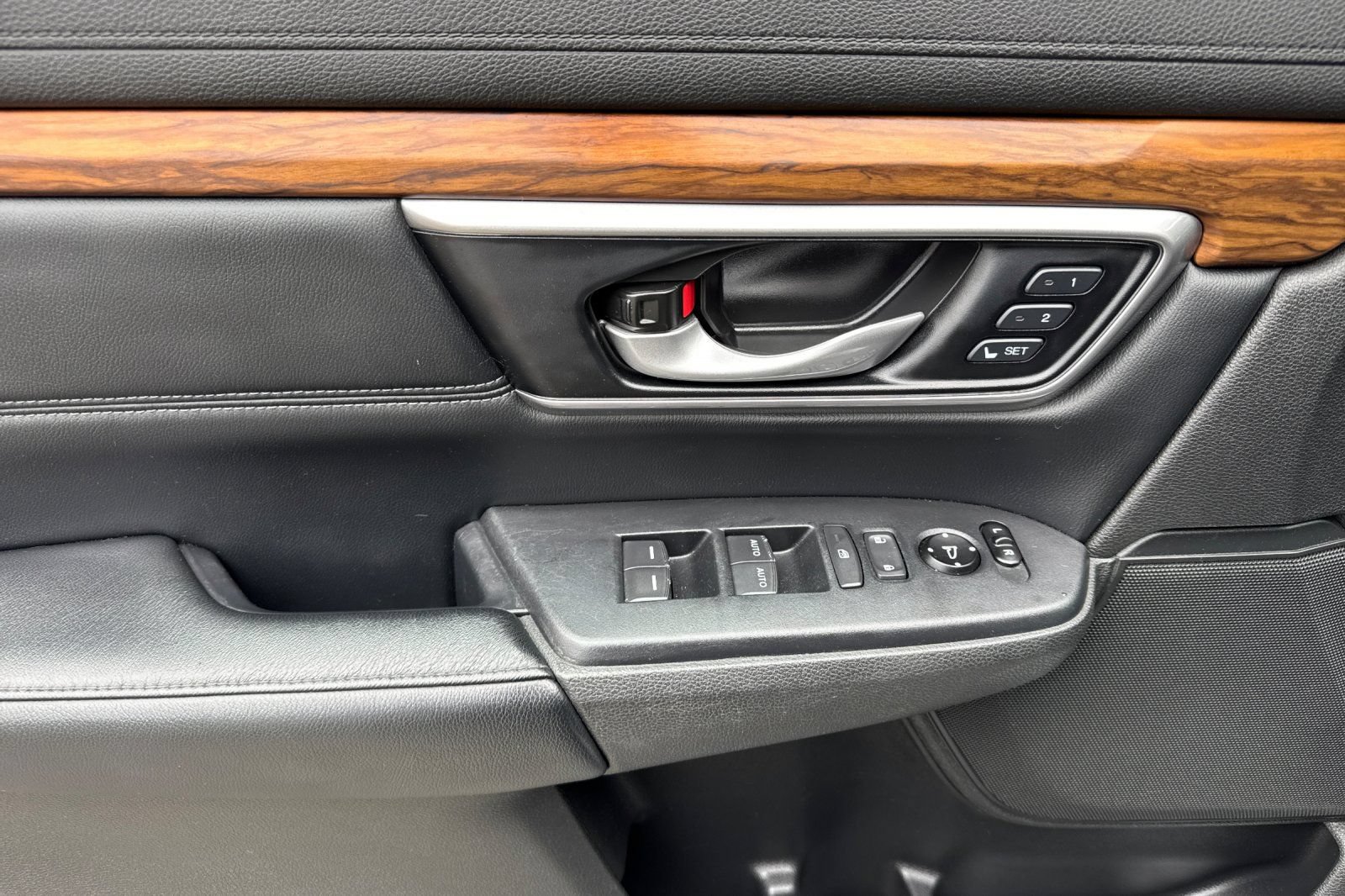 Used 2020 Honda CR-V EX-L image 12