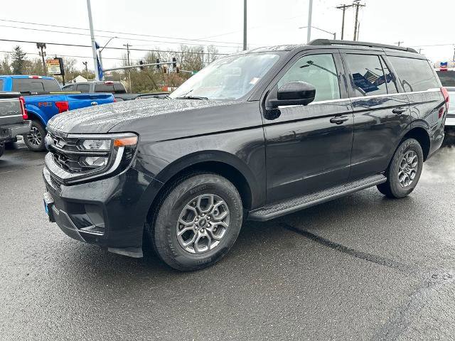 Certified 2025 Ford Expedition Active AWD/4WD image 2