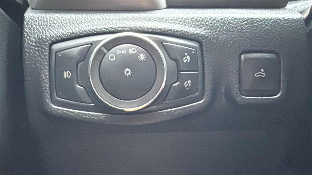 Certified 2019 Ford Ranger XLT w/ Equipment Group 302A Luxury image 18