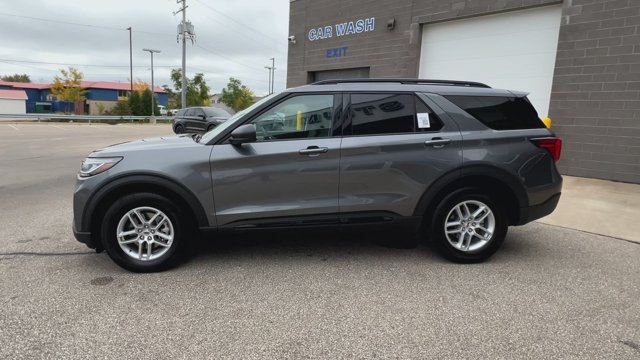 Certified 2026 Ford Explorer Active AWD/4WD image 6