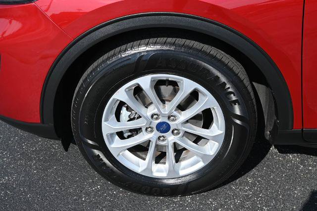 Certified 2022 Ford Escape SE w/ Cold Weather Package FWD image 13
