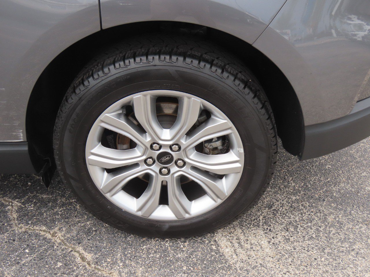 Certified 2023 Ford Edge Titanium AWD/4WD image 18