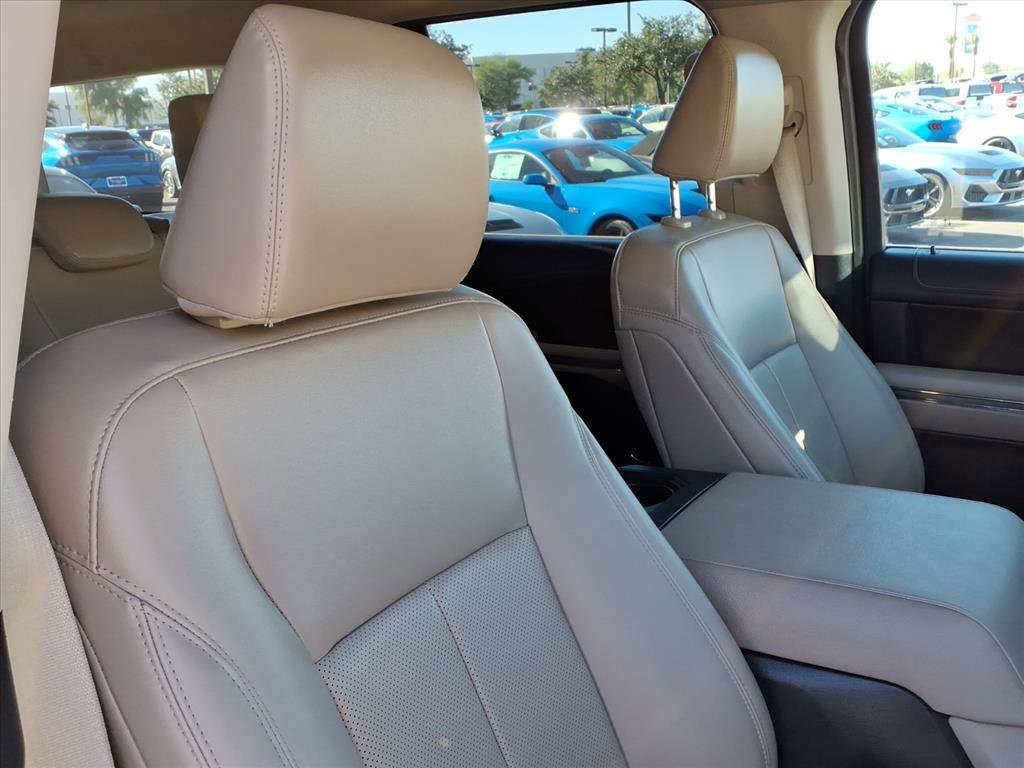 Certified 2024 Ford Expedition Max XLT image 12