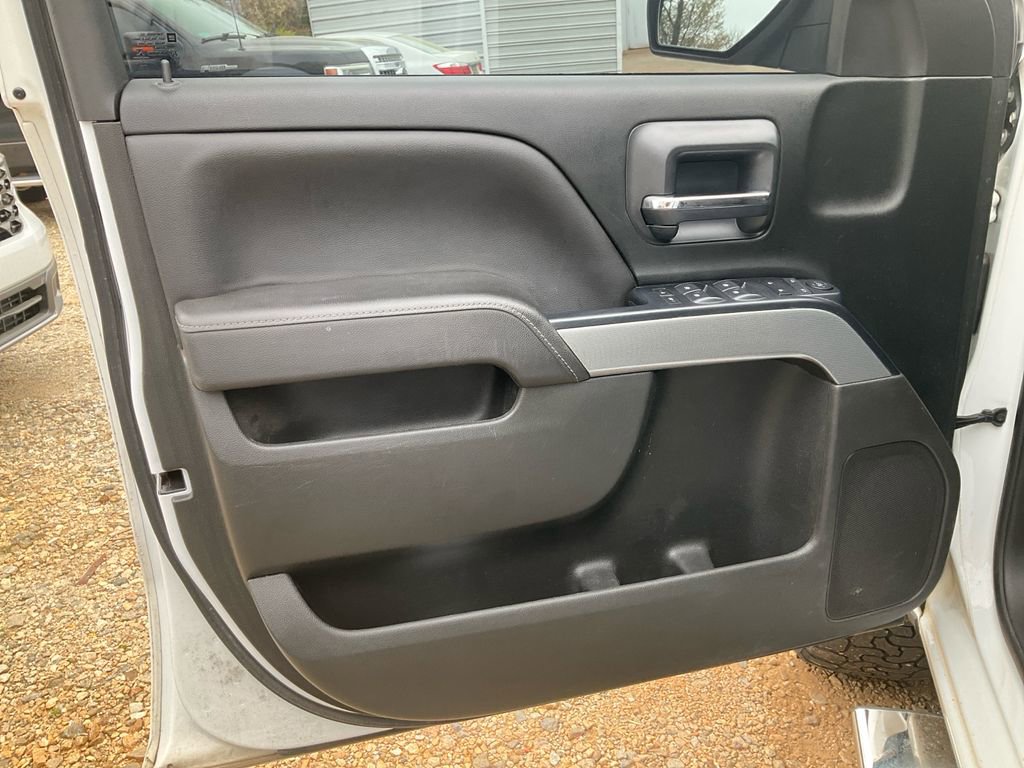 Used 2017 Chevrolet Silverado 1500 LT w/ All Star Edition AWD/4WD image 17