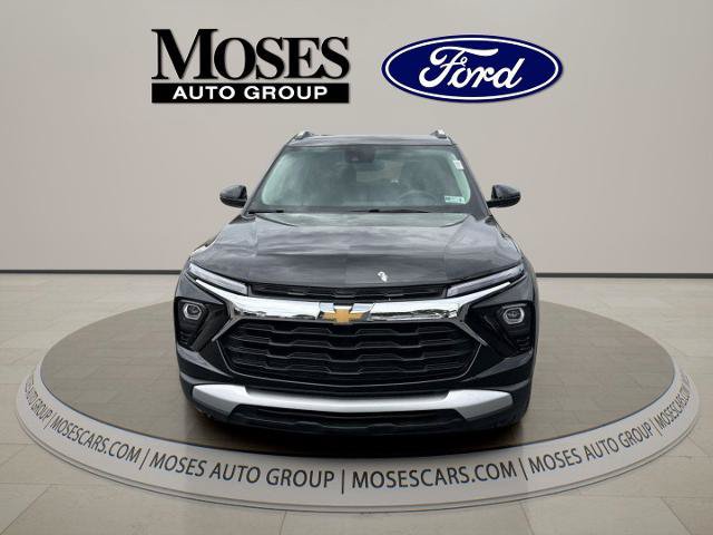 Used 2025 Chevrolet TrailBlazer LT AWD/4WD image 8