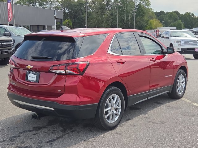 Used 2023 Chevrolet Equinox LT FWD image 3