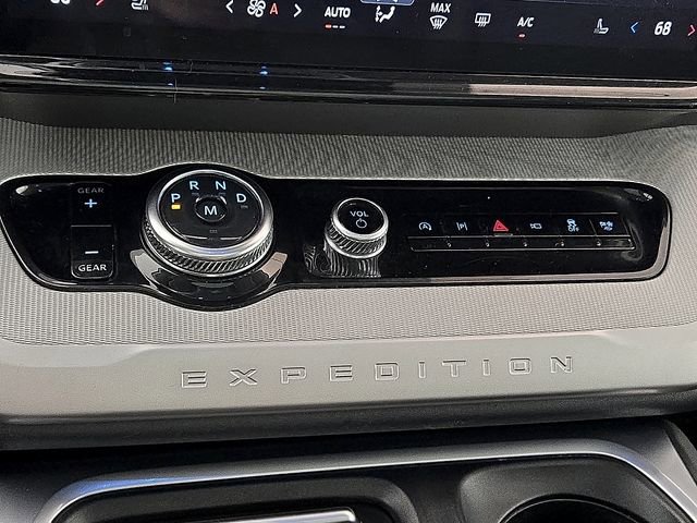 Certified 2025 Ford Expedition Active RWD image 28