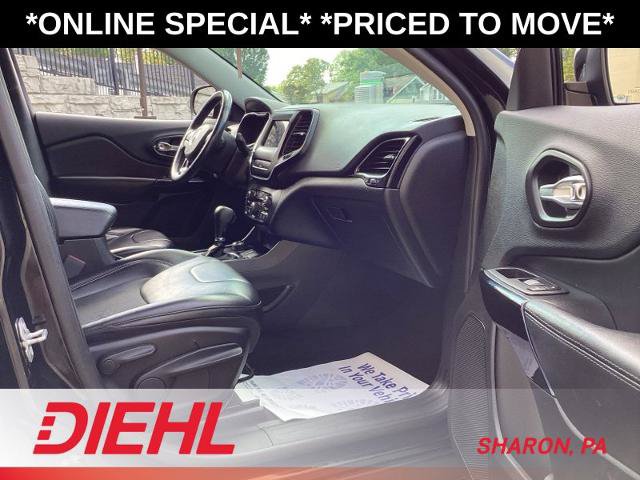 Used 2020 Jeep Cherokee Latitude Plus AWD/4WD image 12