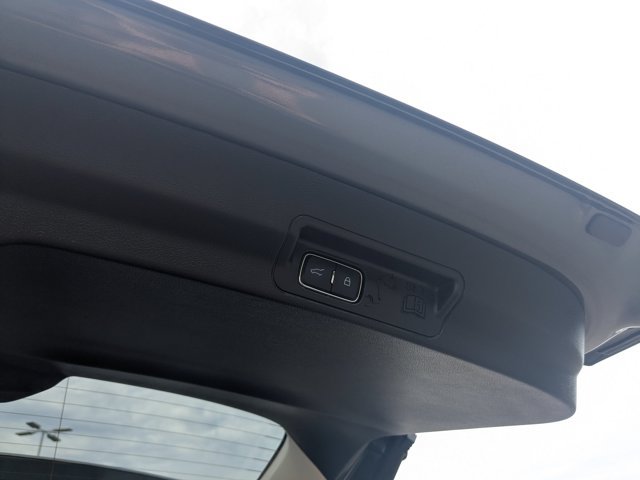 Certified 2025 Ford Explorer Active AWD/4WD image 32