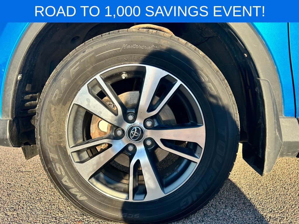 Used 2017 Toyota RAV4 XLE image 38