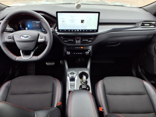 Certified 2024 Ford Escape ST-Line w/ Tech Pack #1 AWD/4WD image 14