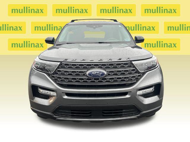 Certified 2022 Ford Explorer XLT w/ Equipment Group 202A image 16