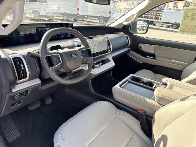 Certified 2025 Ford Expedition Active AWD/4WD image 20