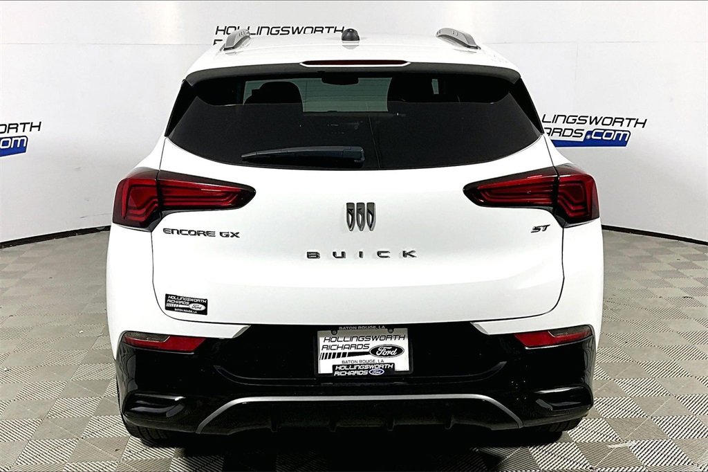 Used 2024 Buick Encore GX Sport Touring w/ Comfort Package image 4