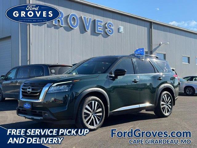 Used 2022 Nissan Pathfinder Platinum w/ Cargo Package image 1