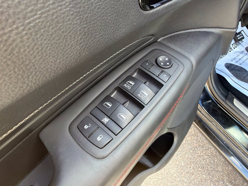 Used 2025 Dodge Durango R/T AWD/4WD image 26