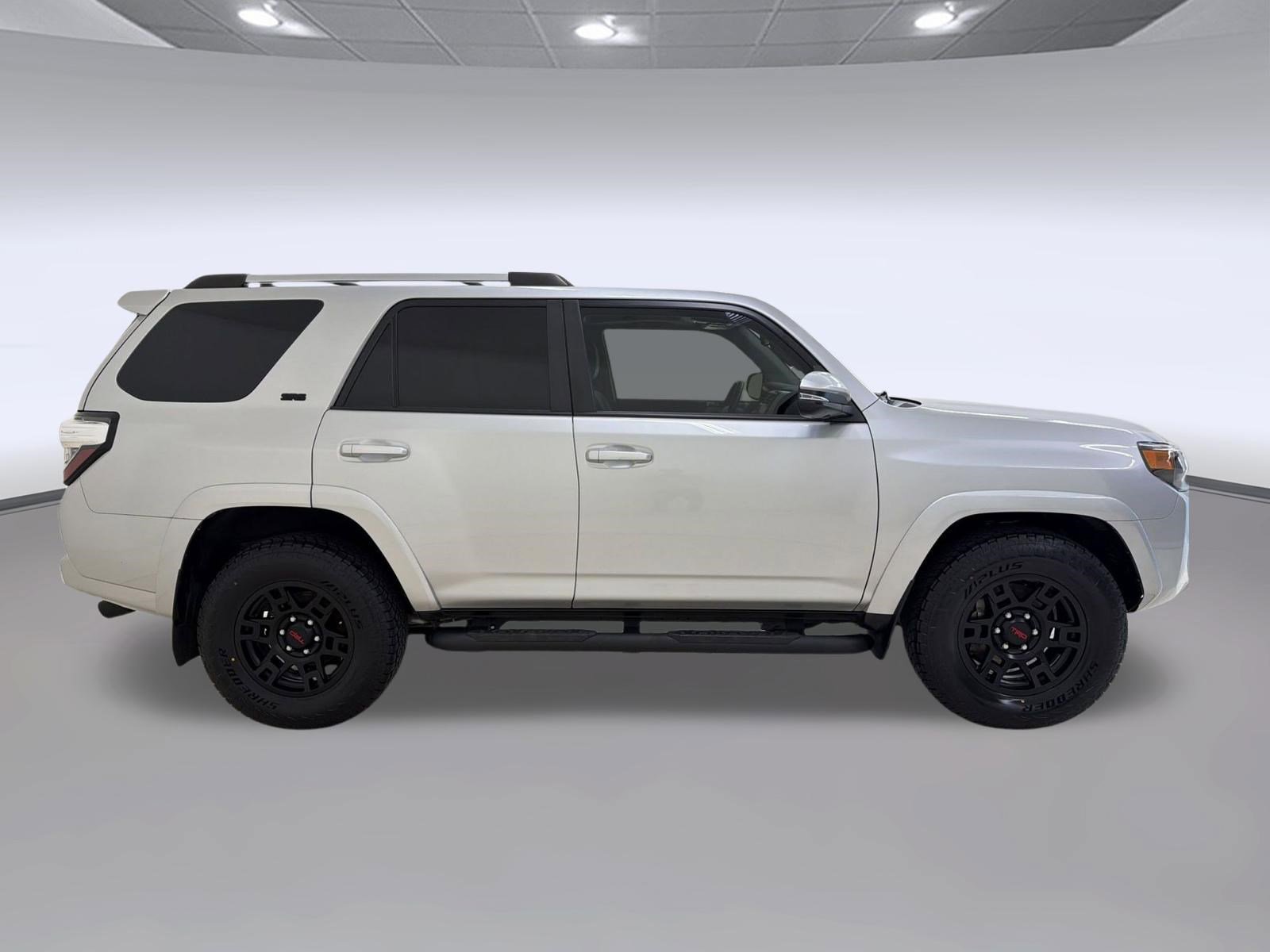 Used 2023 Toyota 4Runner SR5 Premium w/ Moonroof Package RWD image 8