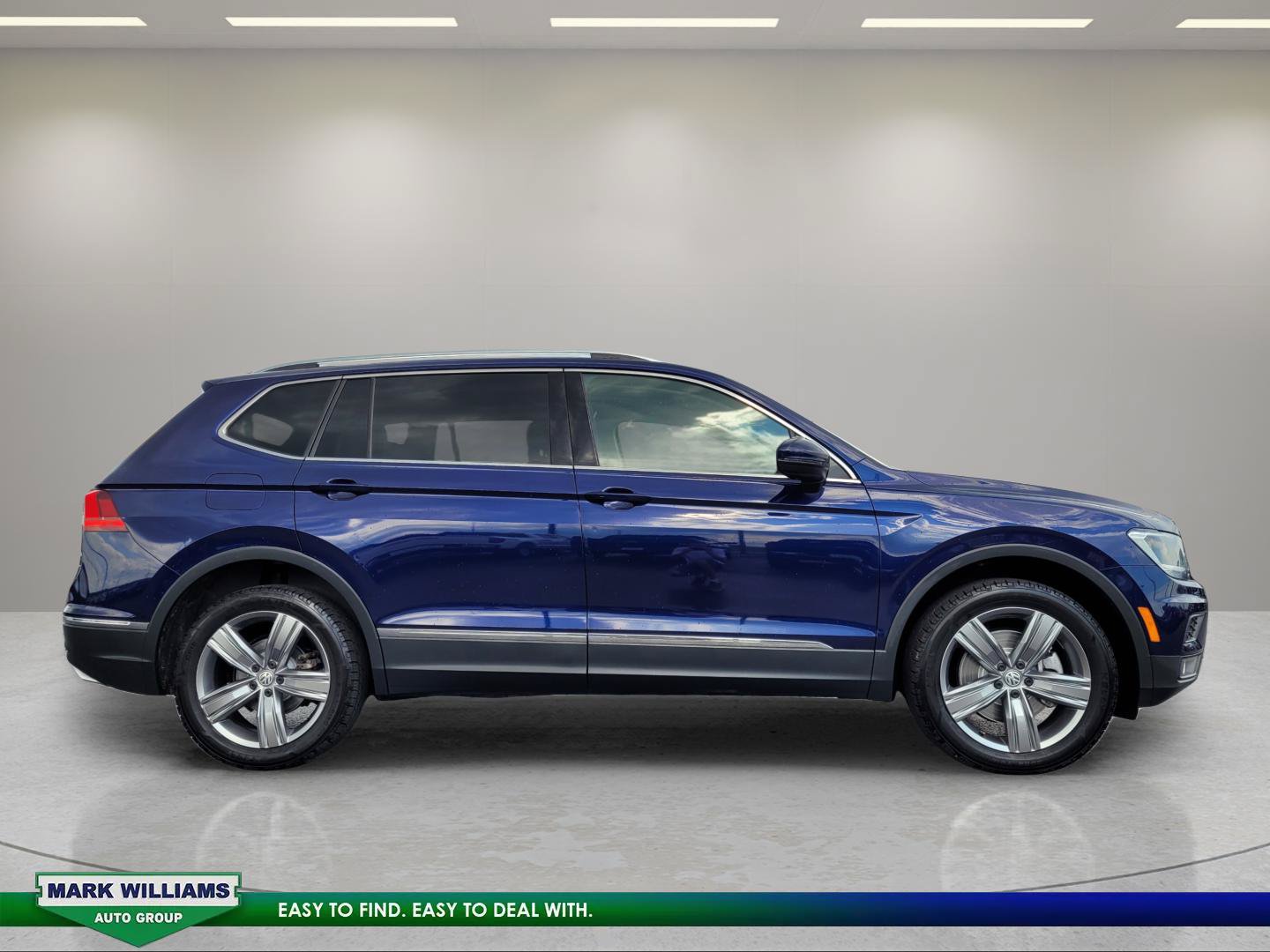 Used 2021 Volkswagen Tiguan SEL w/ 3-Row Tiguan MDO Package AWD/4WD image 2