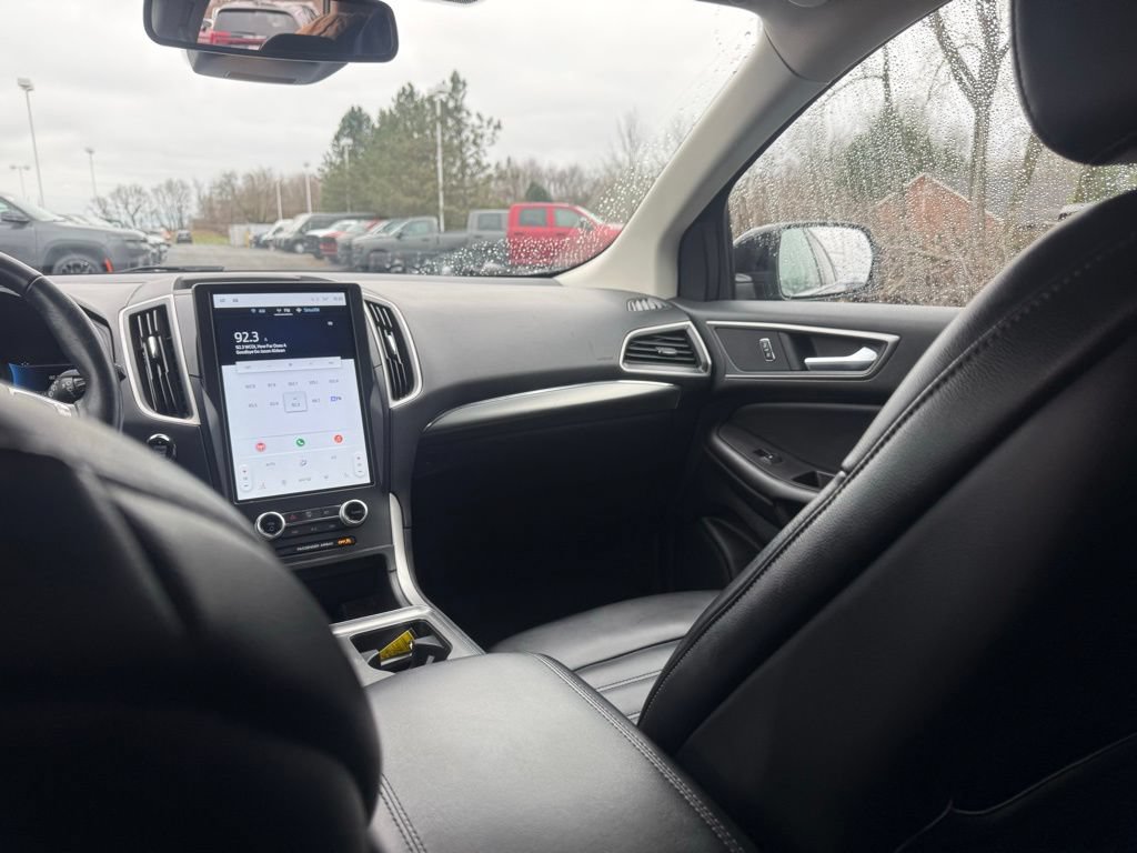 Certified 2022 Ford Edge SEL AWD/4WD image 4