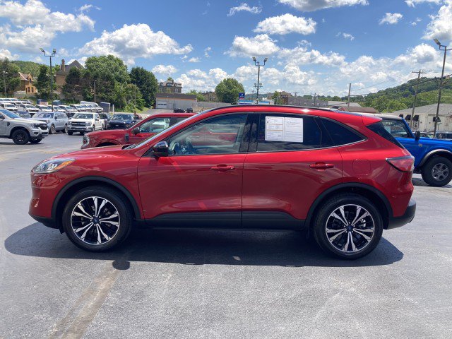 Certified 2022 Ford Escape SE w/ SE Sport Appearance Package AWD/4WD image 16