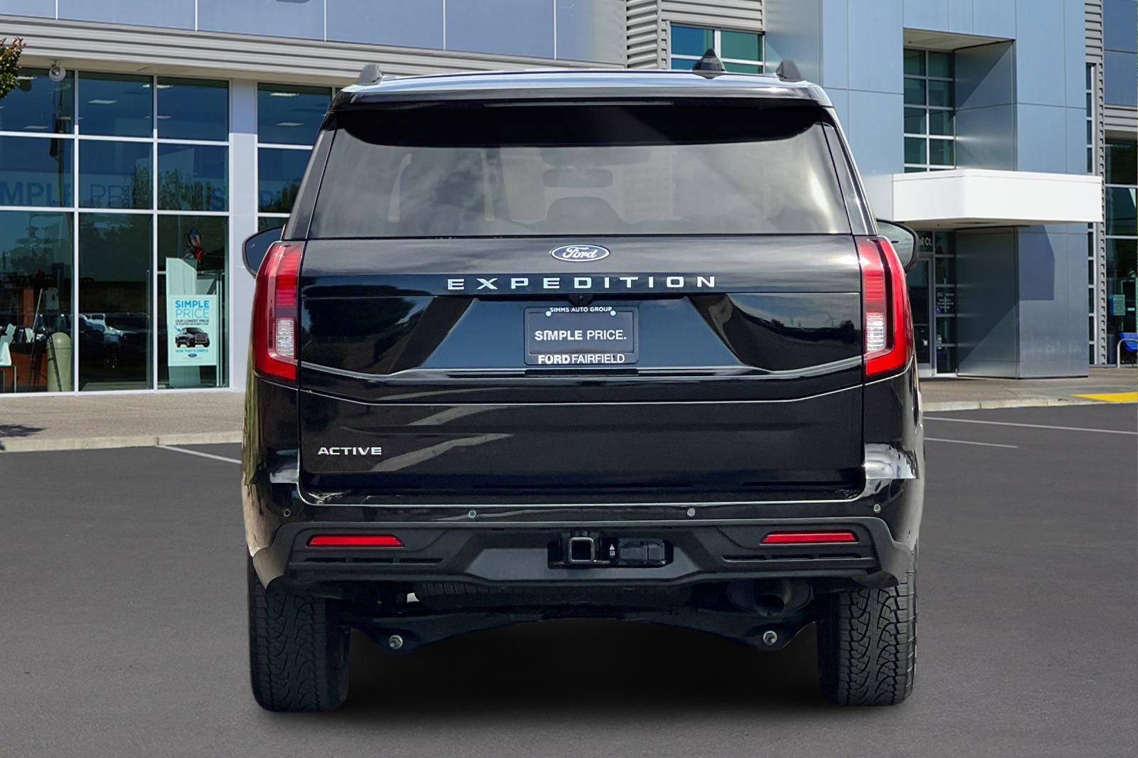 Certified 2025 Ford Expedition Active AWD/4WD image 9