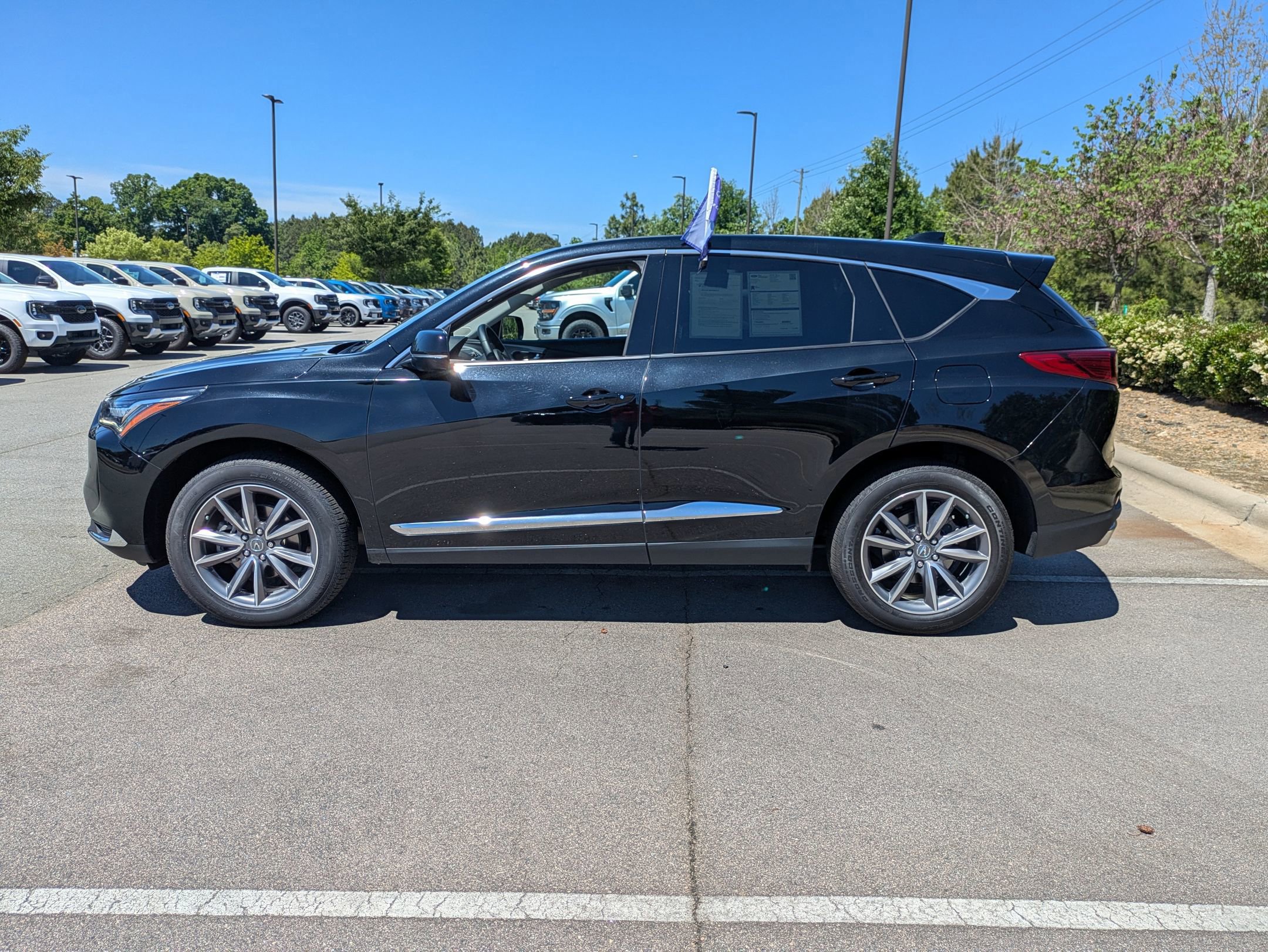 Used 2023 Acura RDX FWD w/ Technology Package image 3