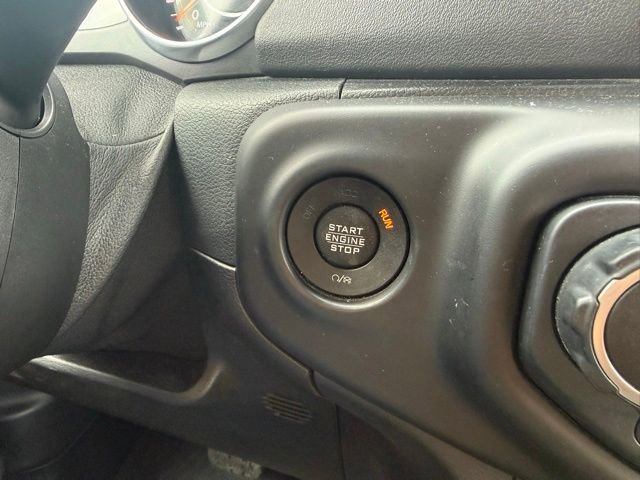 Used 2018 Jeep Wrangler Unlimited Sahara image 19