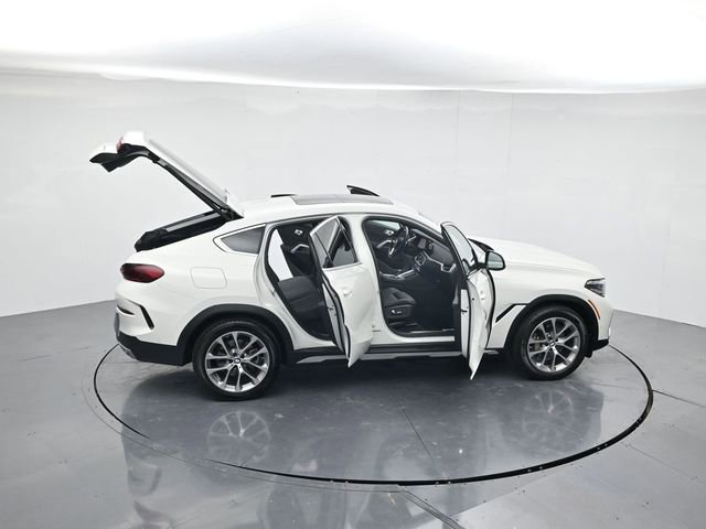 Used 2023 BMW X6 xDrive40i w/ Premium Package image 44