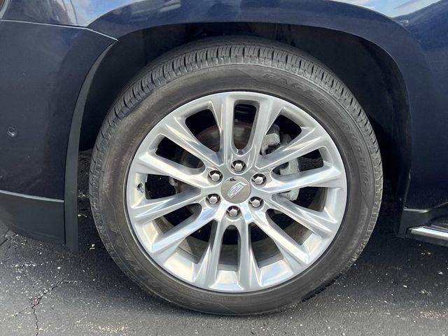 Used 2019 Cadillac Escalade ESV Luxury AWD/4WD image 10