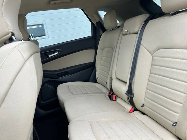 Certified 2017 Ford Edge SE AWD/4WD image 9