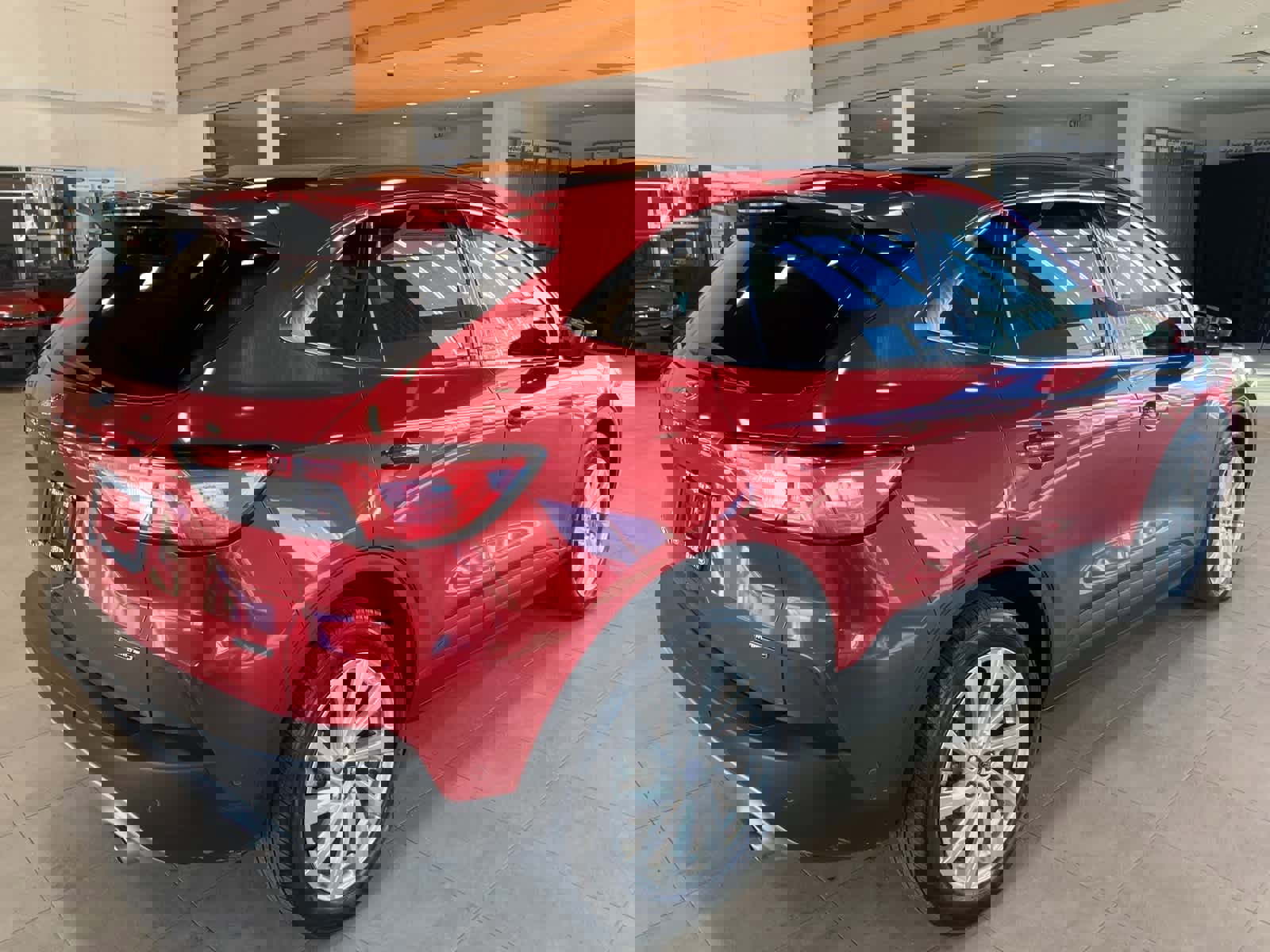 Certified 2021 Ford Escape Titanium w/ Titanium Elite Package image 5