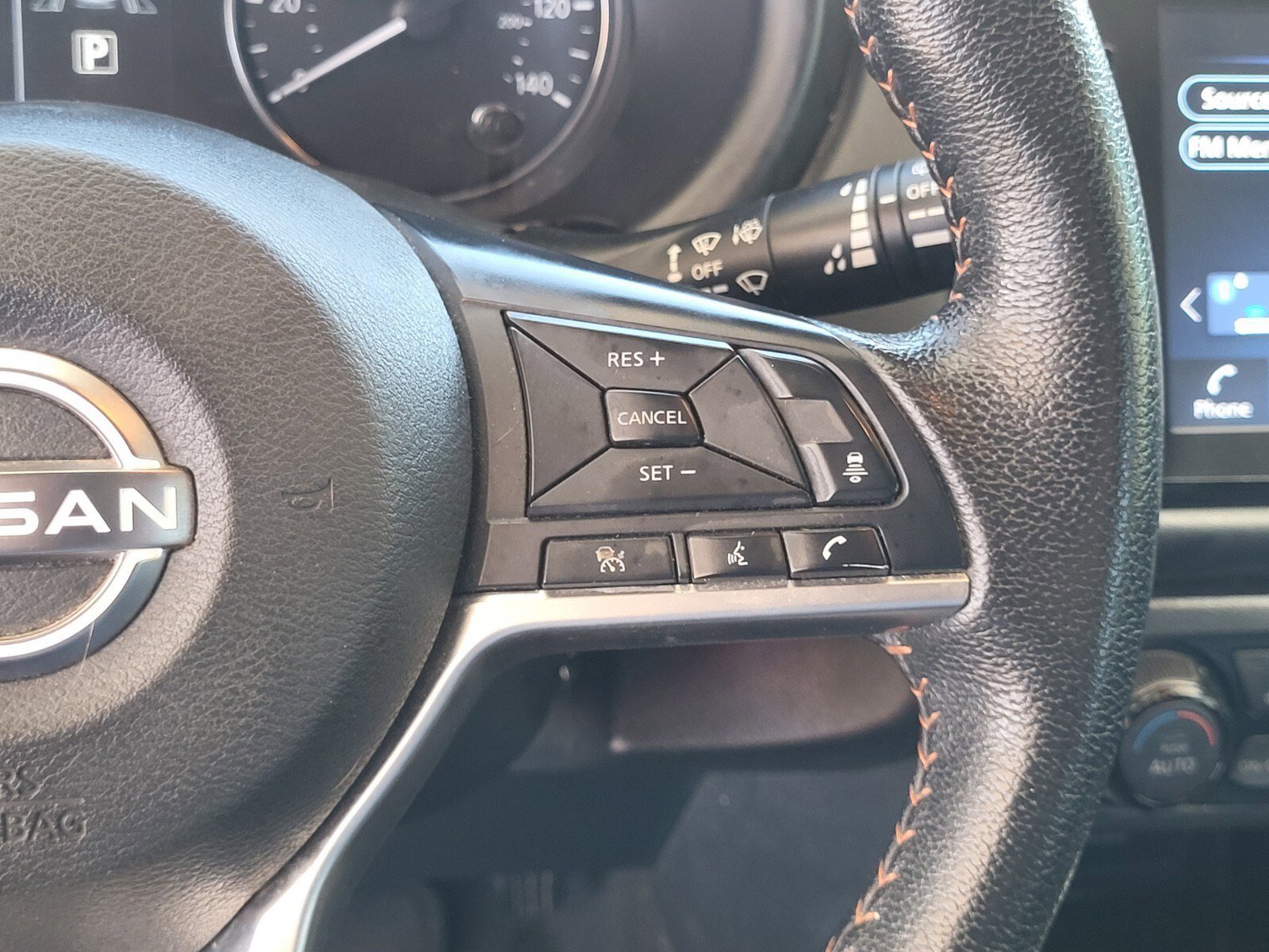 Used 2023 Nissan Kicks SR w/ SR Premium Package image 28