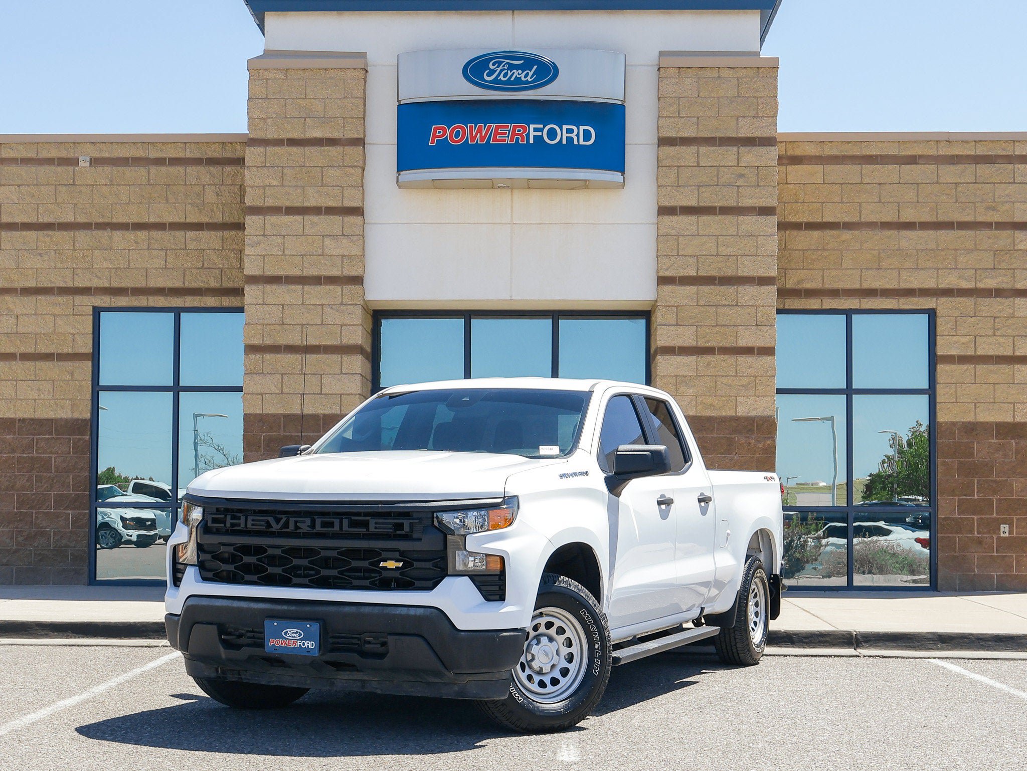 Used 2022 Chevrolet Silverado 1500 W/T w/ WT Value Package AWD/4WD image 2
