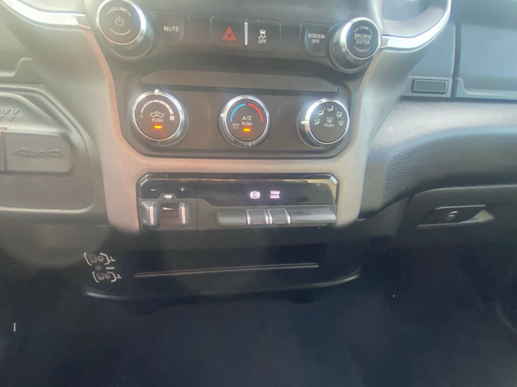 Used 2024 RAM 2500 Big Horn image 17