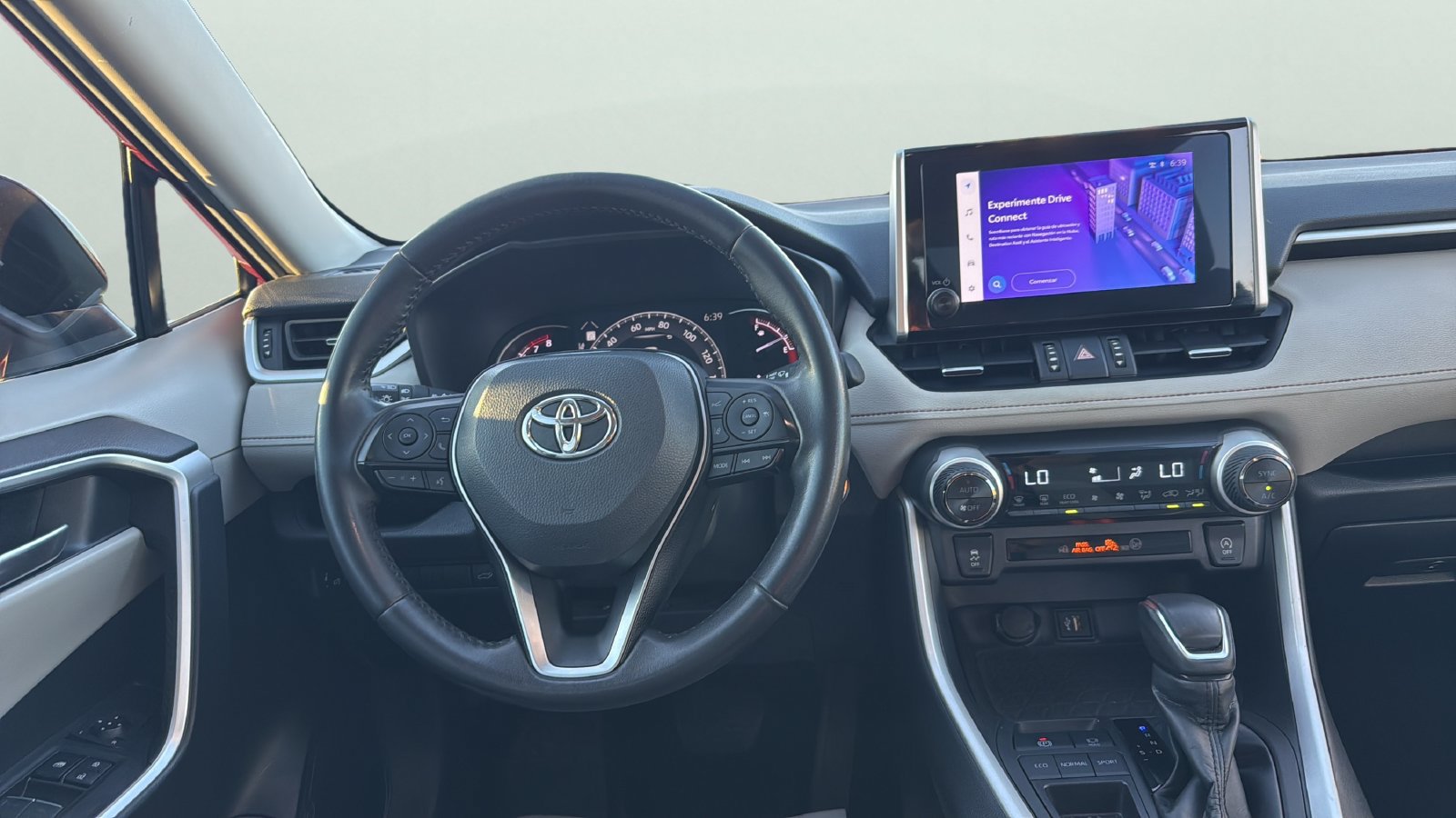 Used 2024 Toyota RAV4 XLE Premium FWD image 9