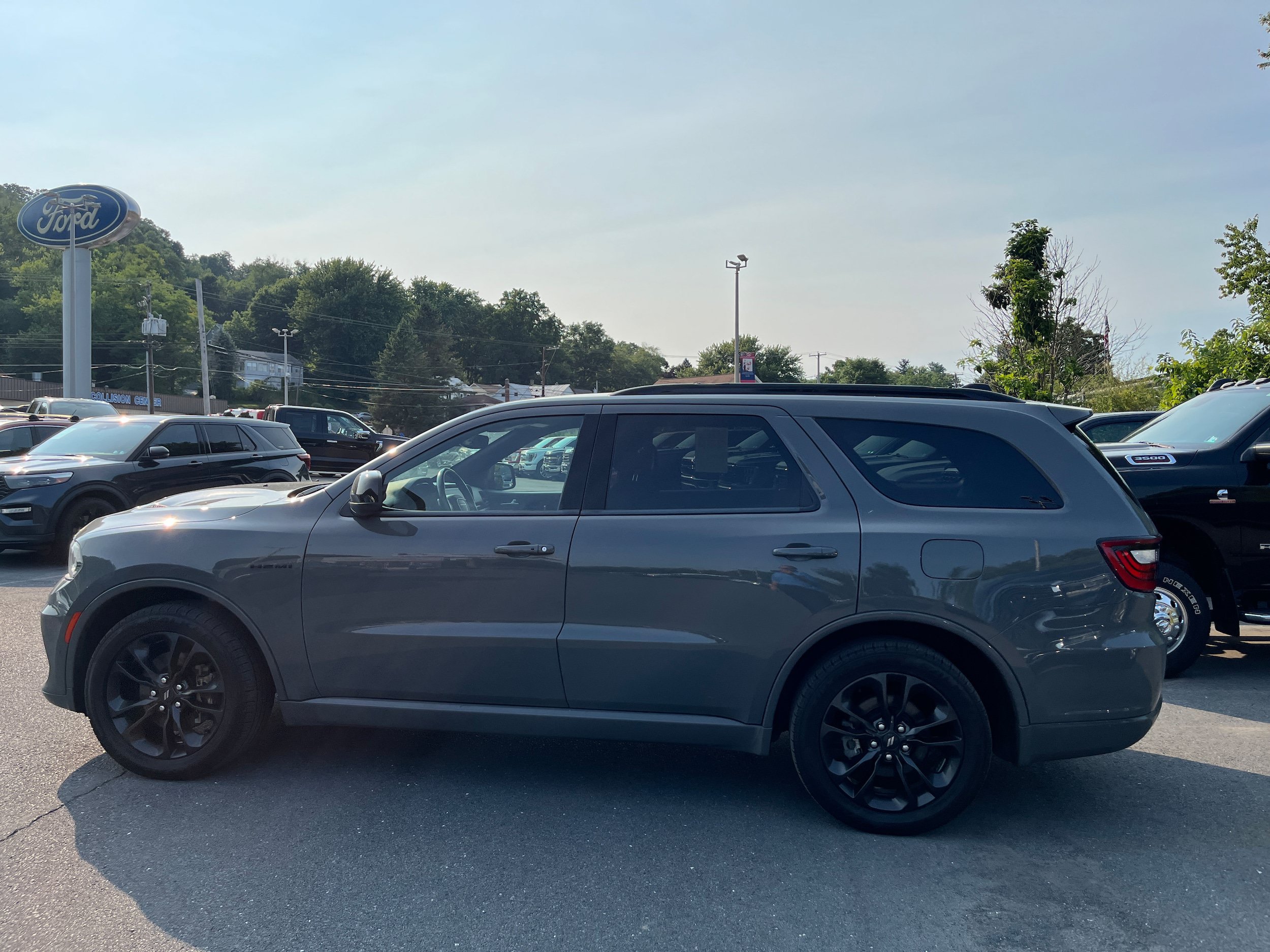 Used 2023 Dodge Durango R/T w/ Blacktop Package AWD/4WD image 7