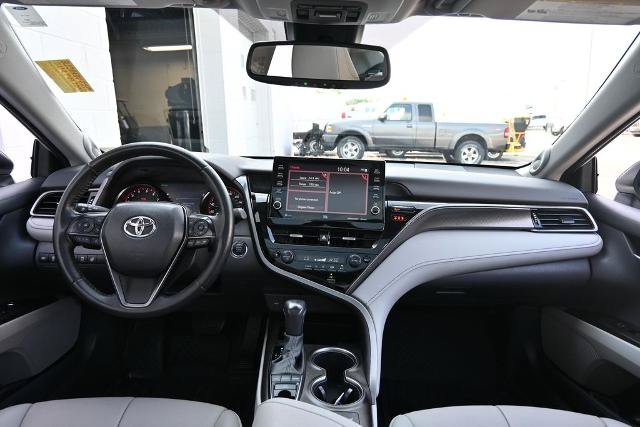 Used 2022 Toyota Camry XSE FWD image 27