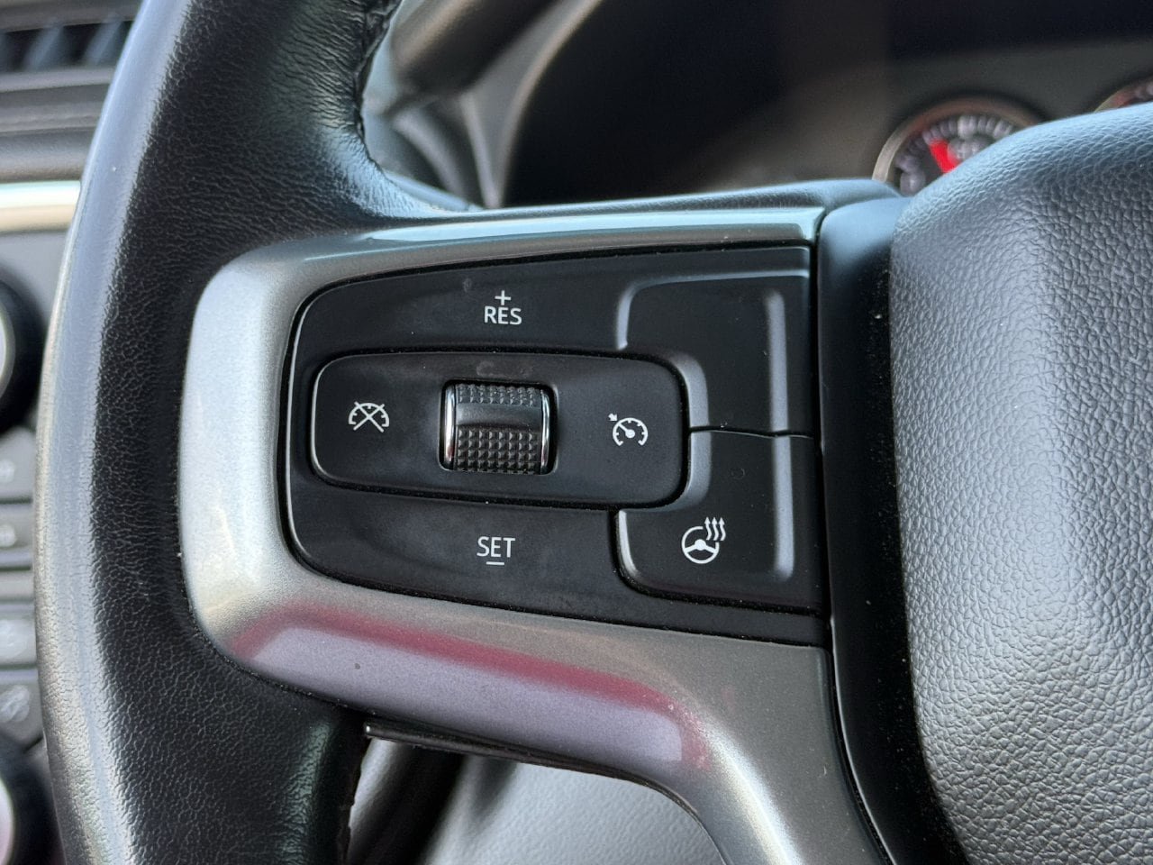Used 2020 Chevrolet Silverado 2500 LTZ AWD/4WD image 14