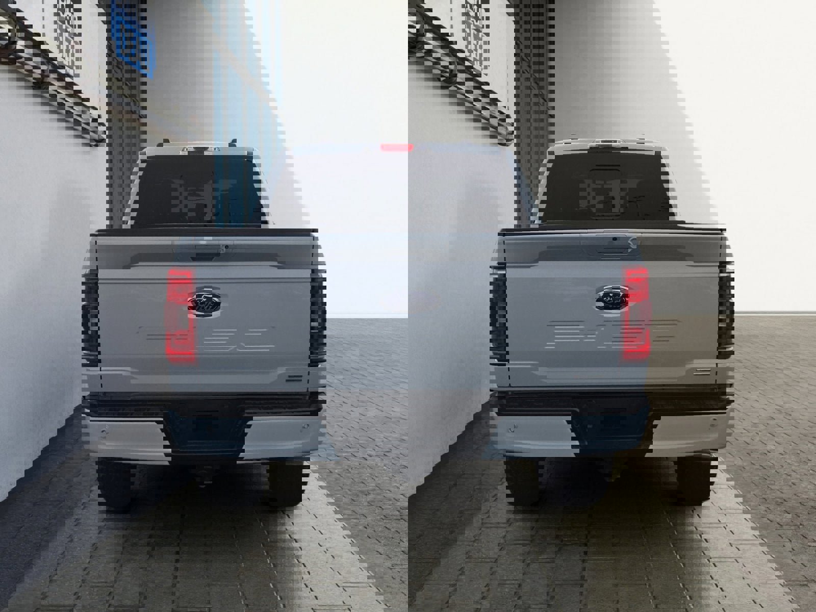 Certified 2022 Ford F150 XLT w/ Equipment Group 302A High image 4