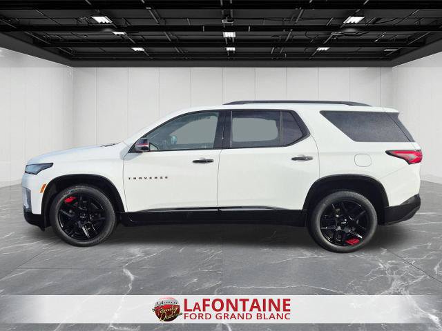 Used 2022 Chevrolet Traverse Premier w/ Redline Edition AWD/4WD image 2