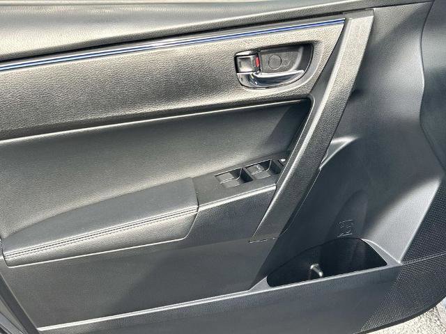 Used 2019 Toyota Corolla SE w/ SE Premium Package FWD image 23