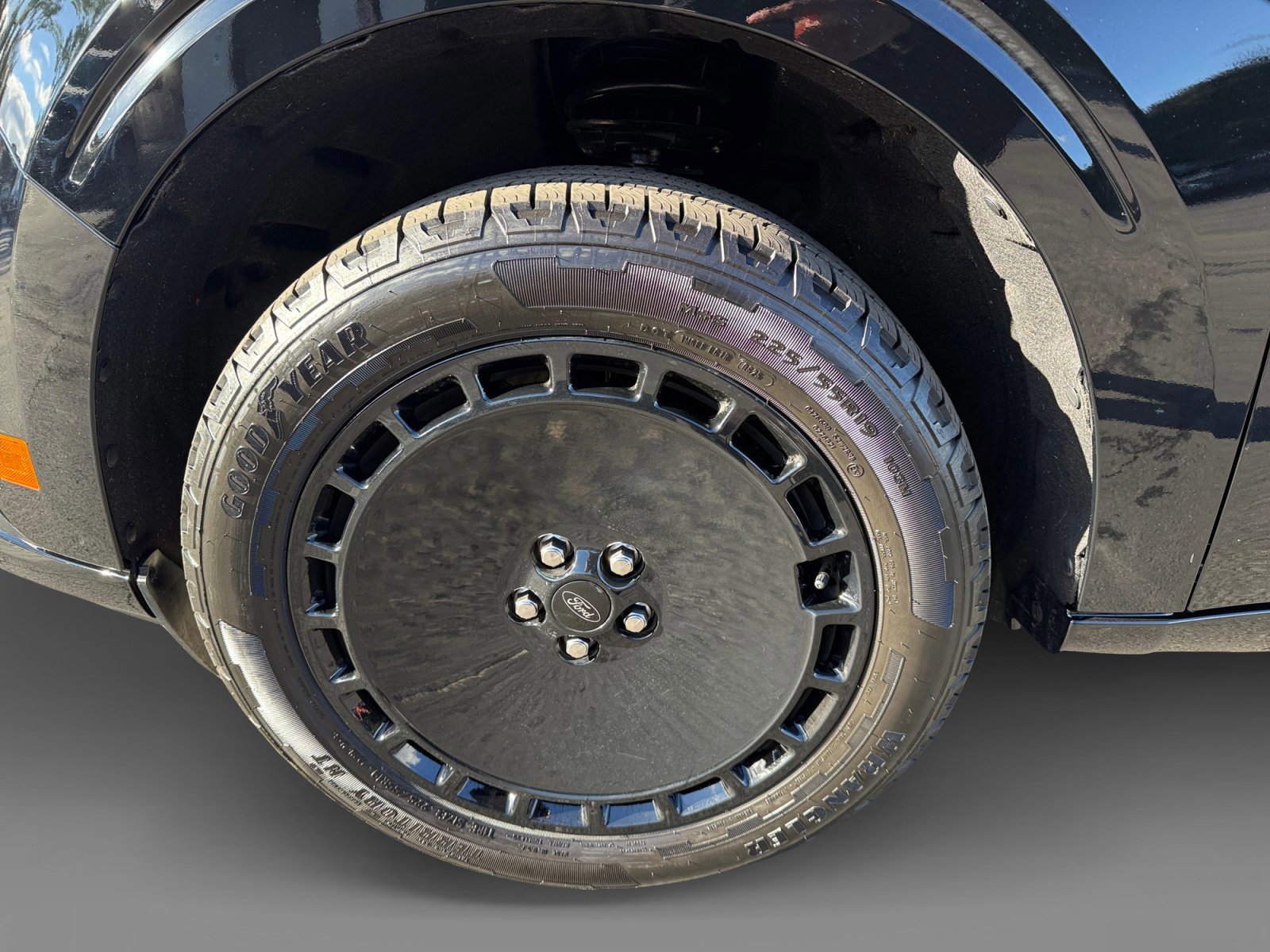 Certified 2025 Ford Maverick Lobo image 9