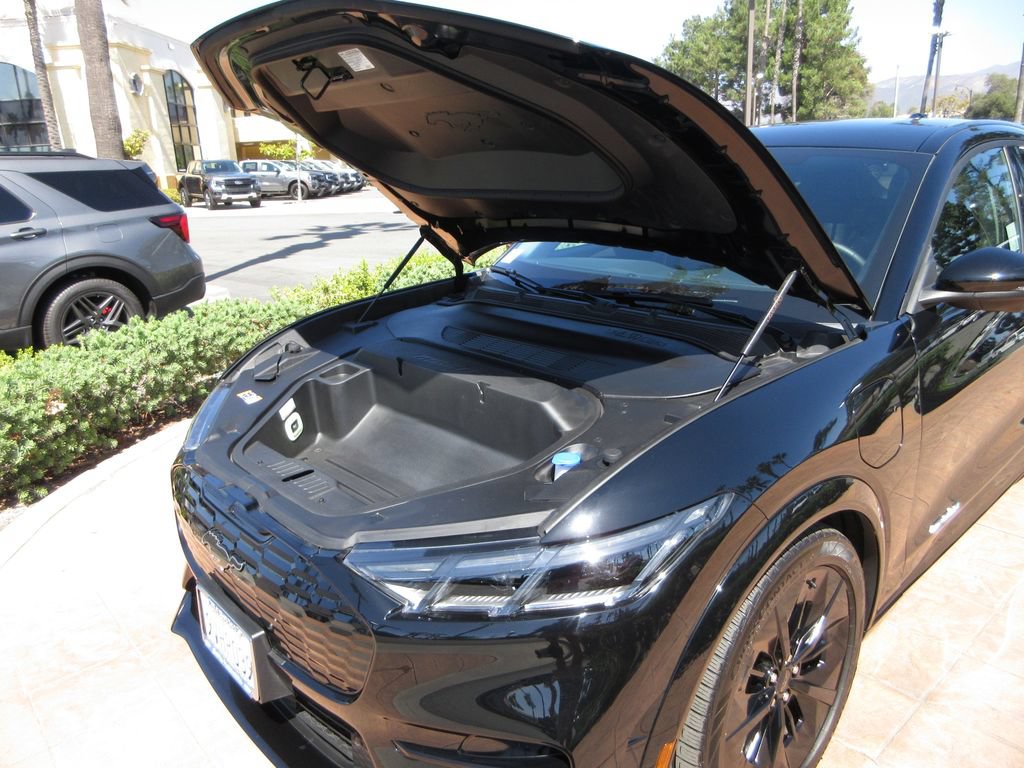 Certified 2025 Ford Mustang Mach-E GT AWD/4WD image 27