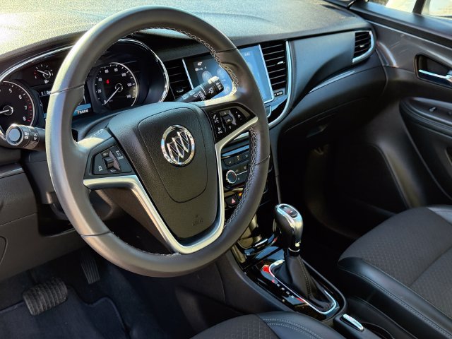 Used 2020 Buick Encore Preferred AWD/4WD image 18