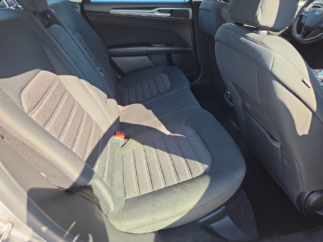Certified 2020 Ford Fusion SE FWD image 28