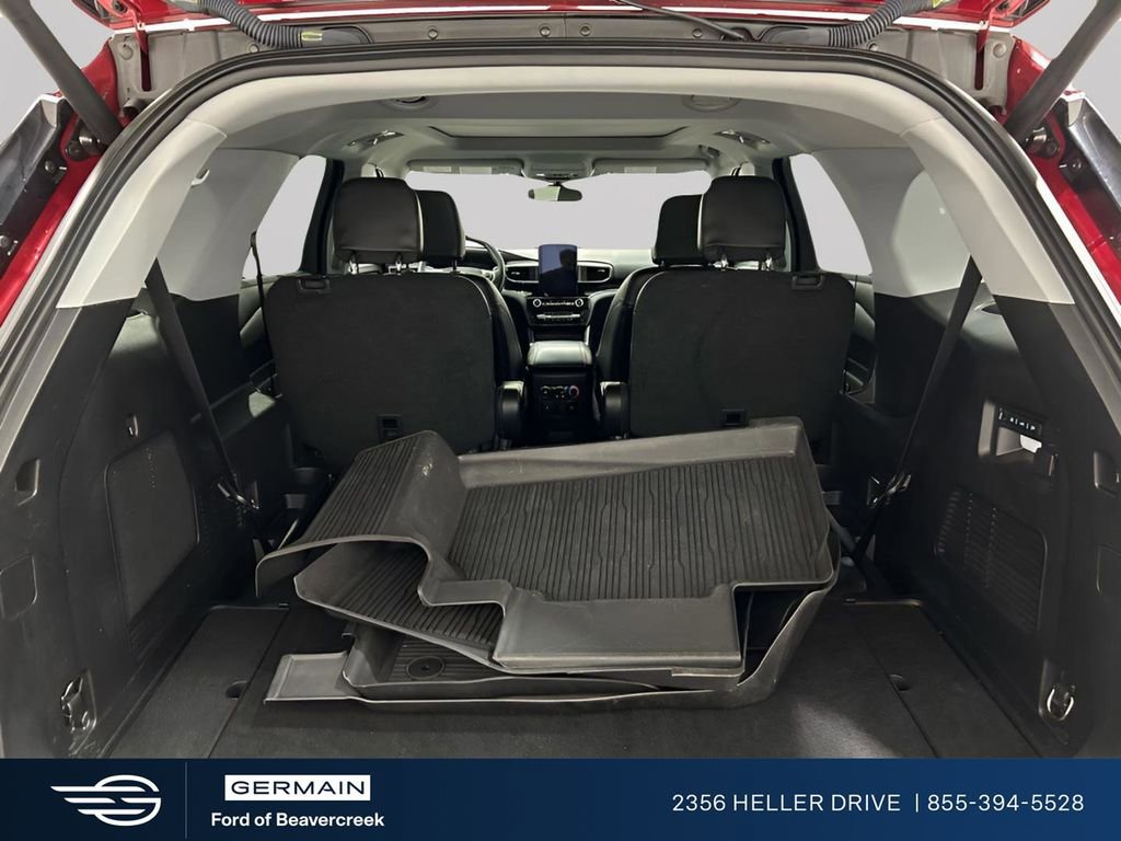 Certified 2022 Ford Explorer Limited w/ Limited Technology Package image 31
