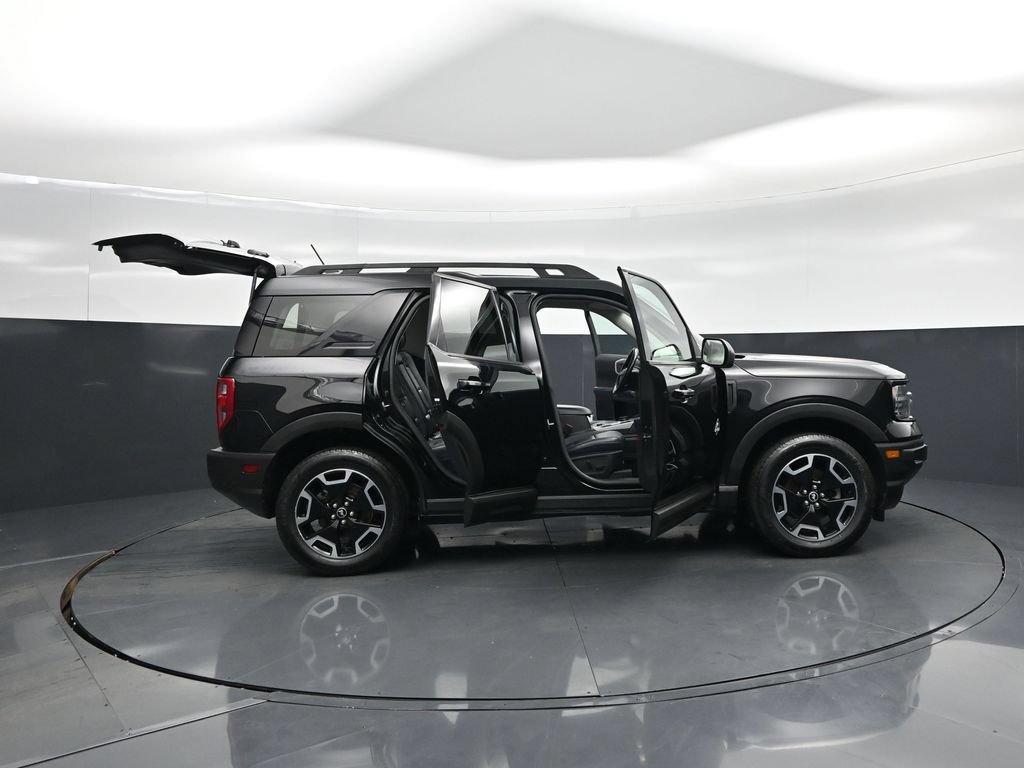 Certified 2023 Ford Bronco Sport Outer Banks w/ Tech Package AWD/4WD image 5
