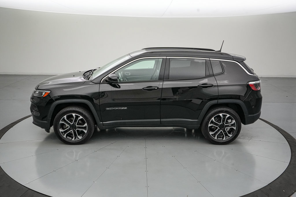 Used 2022 Jeep Compass Limited AWD/4WD image 7