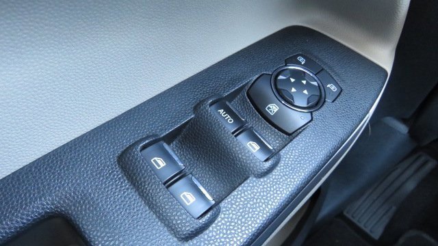 Certified 2020 Ford EcoSport S image 23